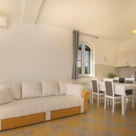 Apartman Mendula Premantura Dış mekan fotoğraf